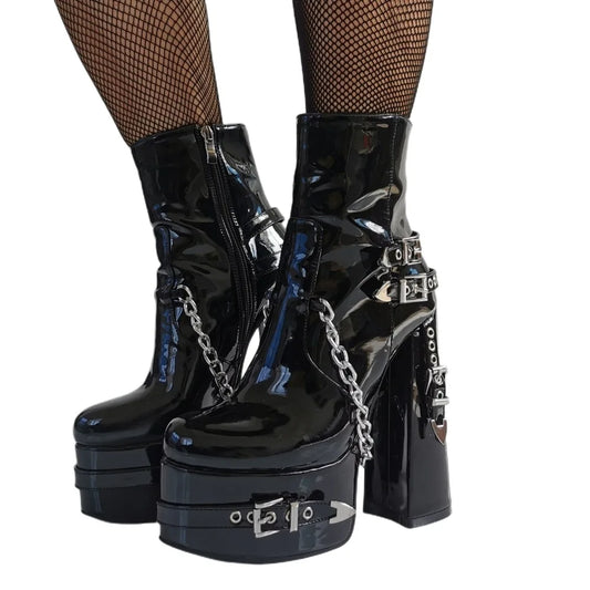 Gothic-Keilschuhe mit Riemchen